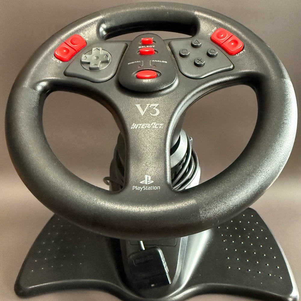 V3 Racing Wheel for PlayStation 1 & 2 - Black and Red
